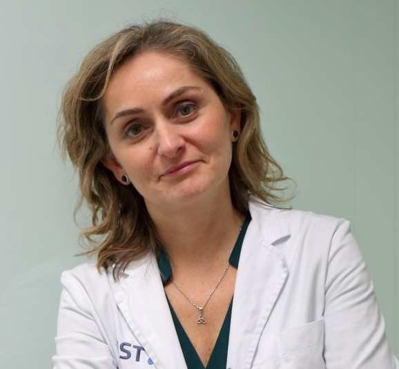 Dra. Cristina Abadia